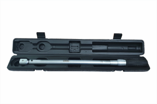 Interchangeable torque wrench