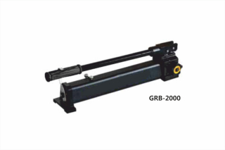 Hand operated hydraulic pump