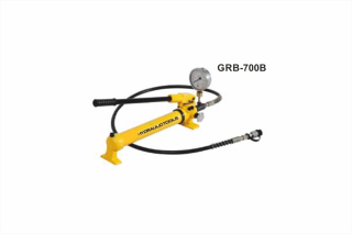 Hand operated hydraulic pump