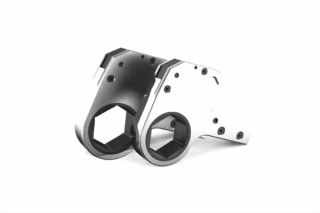 Hexagon cassettes for low profile hydraulic torque wrenches