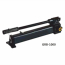 Hand operated hydraulic pump